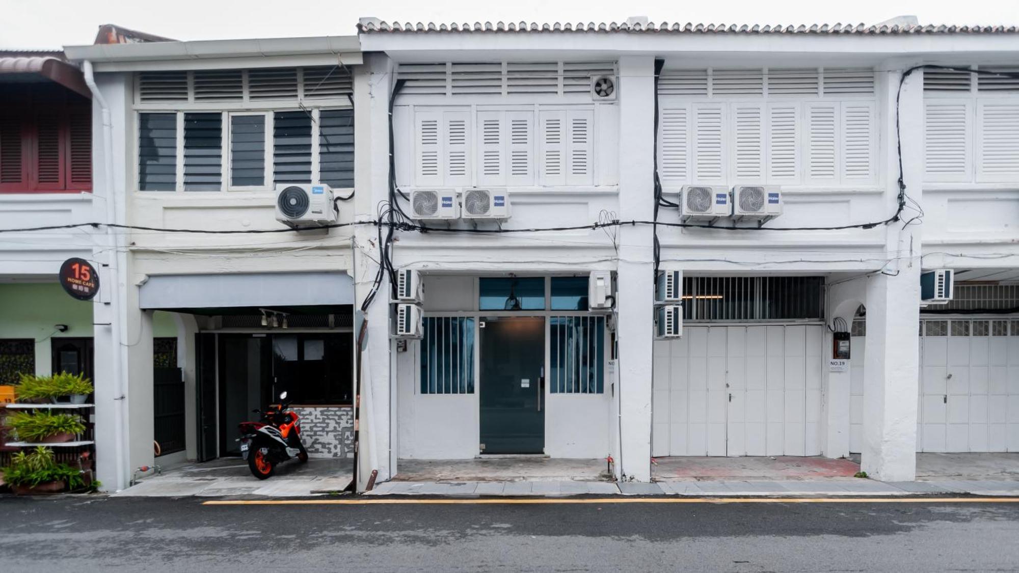 The Terraces By Aayu George Town Penang Hostel Exterior foto