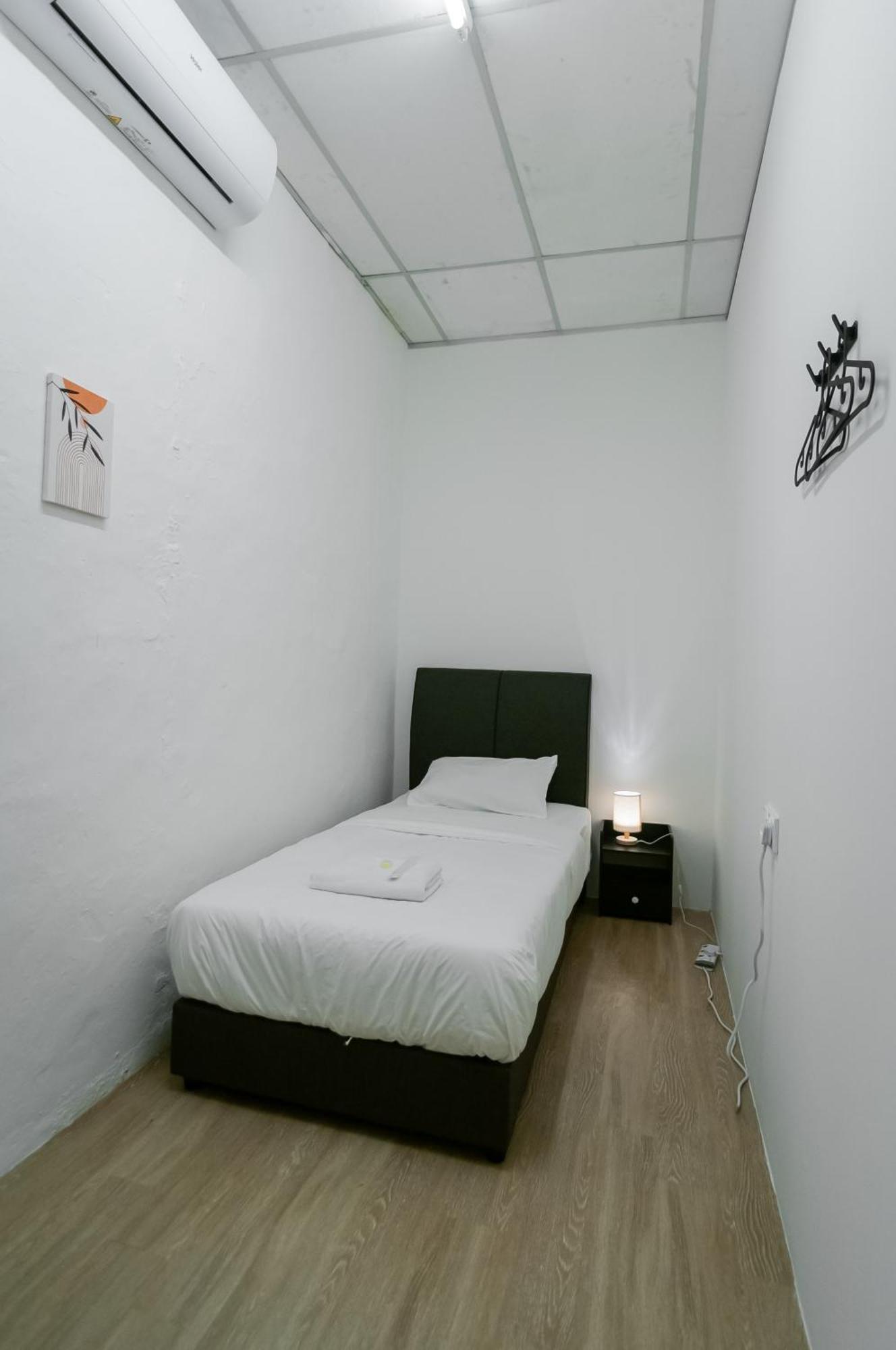 The Terraces By Aayu George Town Penang Hostel Exterior foto